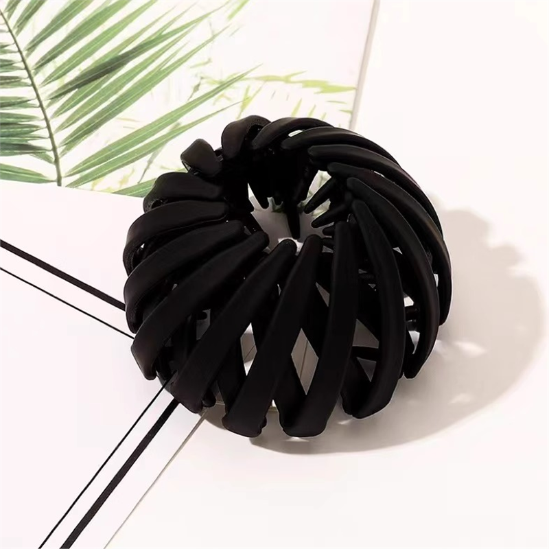 Retractable Hair Bun Maker Clip