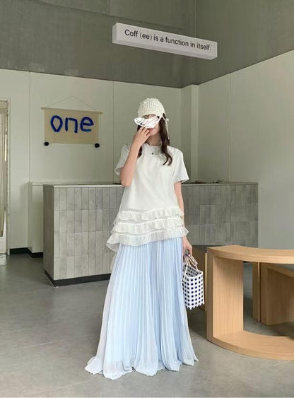Irregular pleated skirt