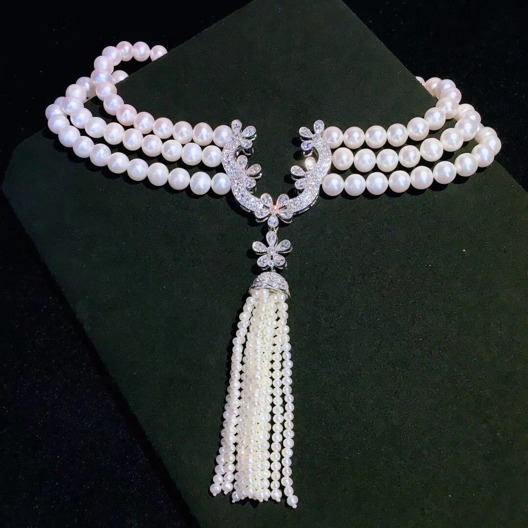 Three Layer Pearl Collar Necklace