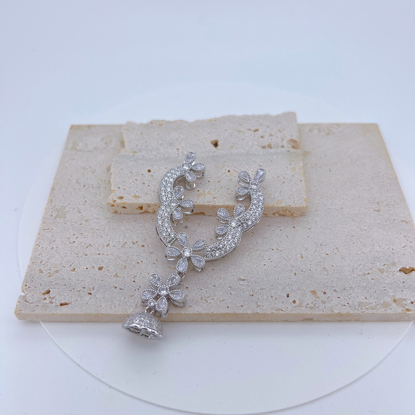 Three Layer Pearl Collar Necklace