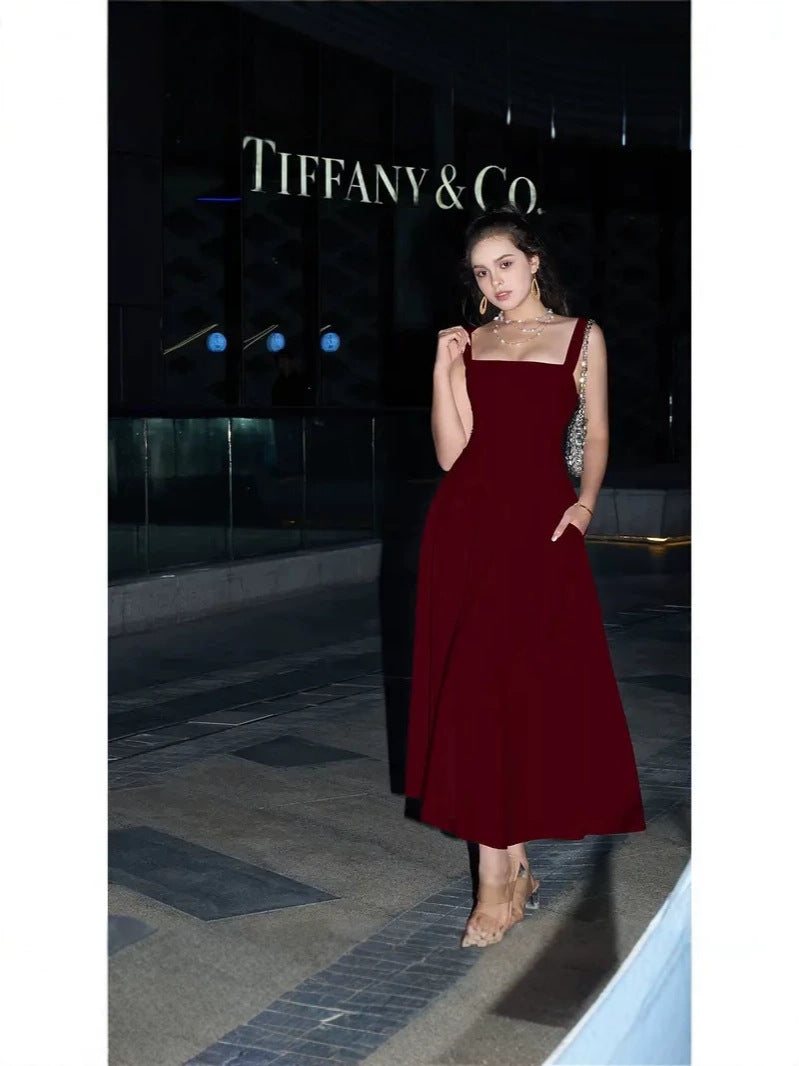 Elegant Long Sleeveless Dress