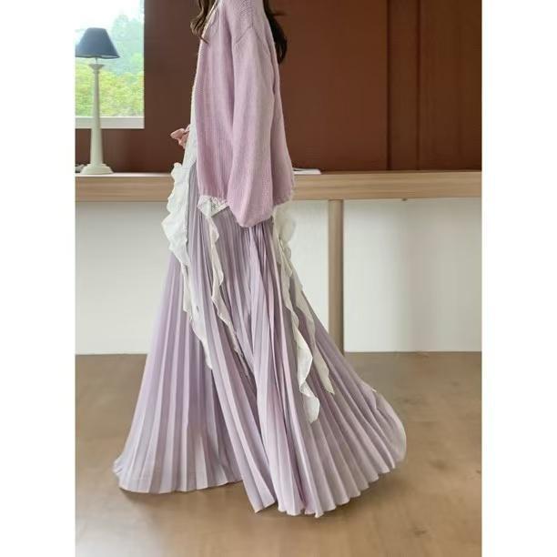 Irregular pleated skirt